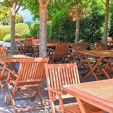 Marina Cape Vacation Complex פומורי