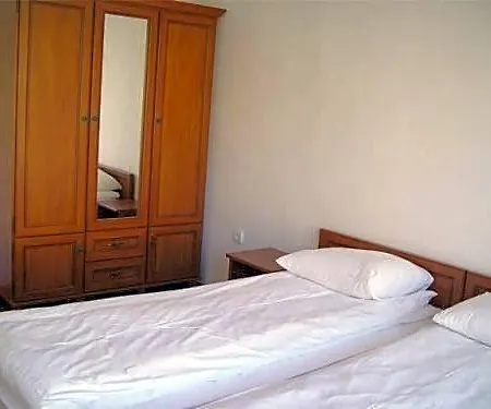 Marina Cape Vacation Complex מלון פומורי